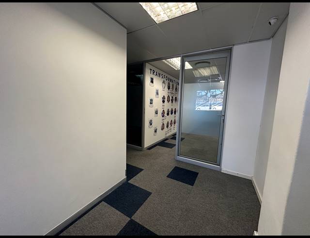 304M² OFFICE TO LET IN SANDTON CENTRAL